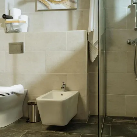 16 - Private Terrace & Parking Апартаменты Бухарест