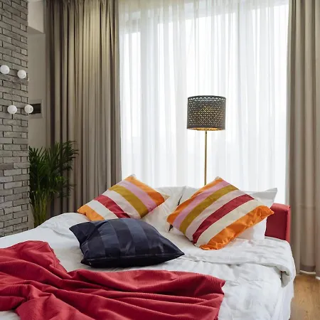 16 - Private Terrace & Parking Daire *