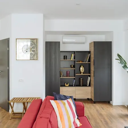 16 - Private Terrace & Parking