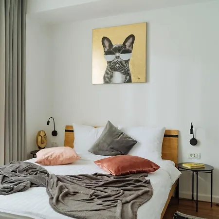 Apartment 16 - Private Terrace & Parking Bucharest