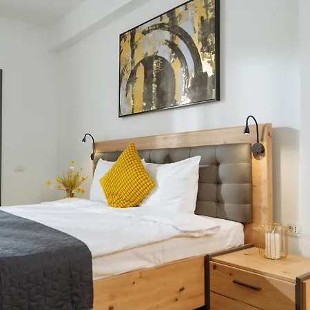 16 - Private Terrace & Parking Apartment Bucharest