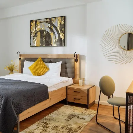 Apartment 16 - Private Terrace & Parking Bucharest