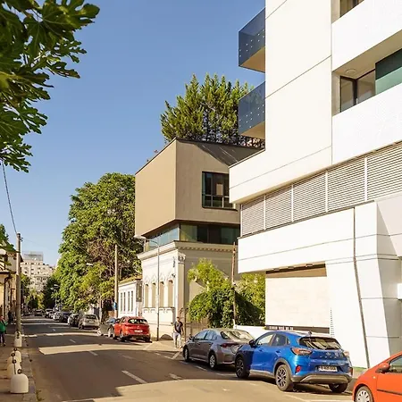 16 - Private Terrace & Parking Бухарест