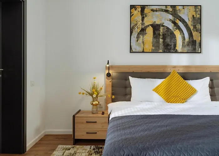 16 - Private Terrace & Parking