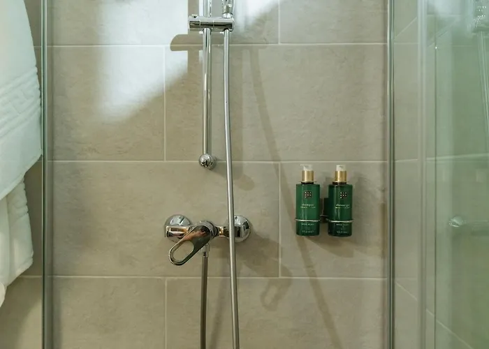 16 - Private Terrace & Parking * 布加勒斯特