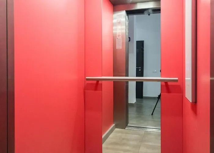 16 - Private Terrace & Parking