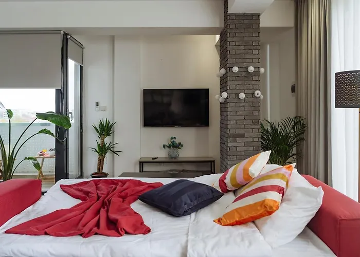 16 - Private Terrace & Parking *