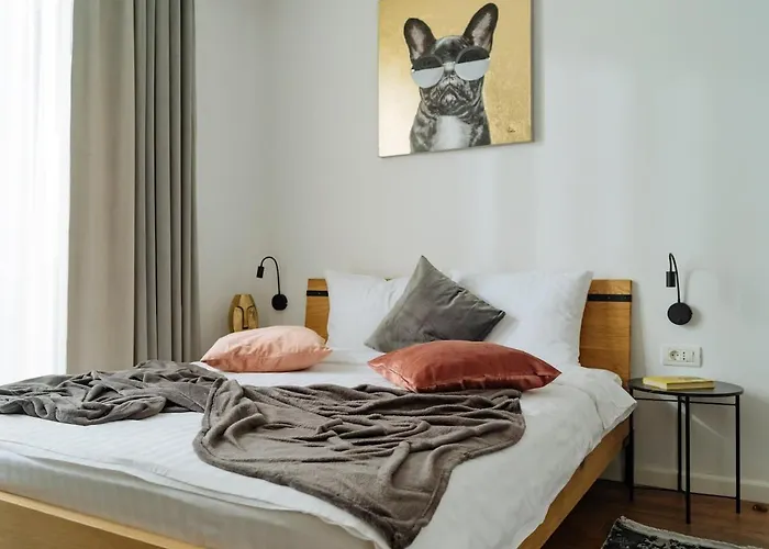 Apartman 16 - Private Terrace & Parking *