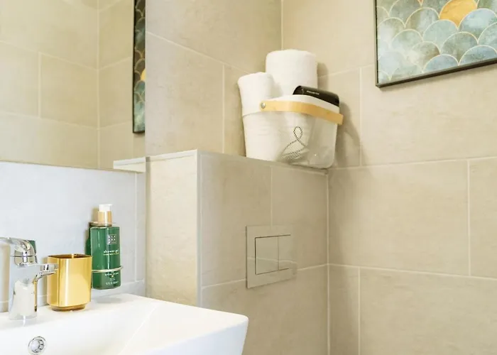 公寓 16 - Private Terrace & Parking