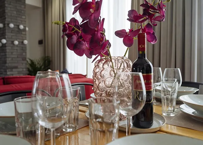 16 - Private Terrace & Parking Apartman *