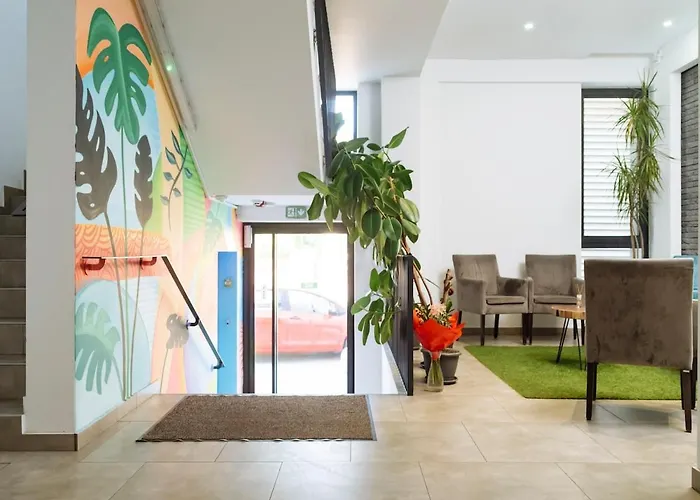 Appartamento 16 - Private Terrace & Parking