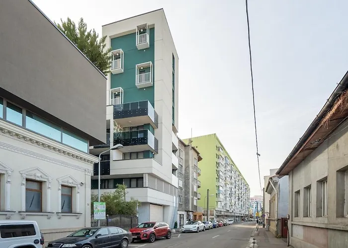 Appartamento 16 - Private Terrace & Parking *