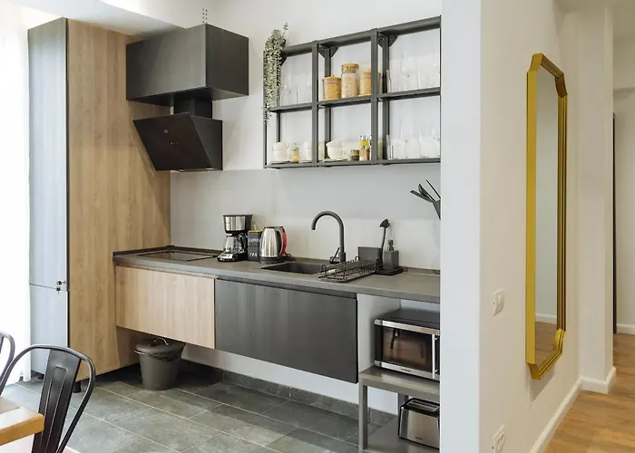 16 - Private Terrace & Parking *