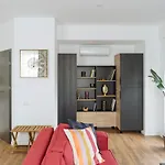 16 - Private Terrace & Parking