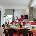 16 - Private Terrace & Parking 아파트 *