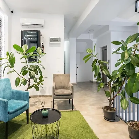 아파트 16 - Private Terrace & Parking 부쿠레슈티
