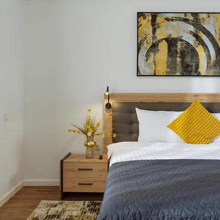 16 - Private Terrace & Parking