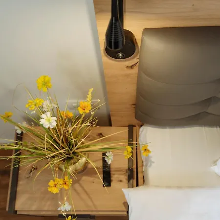 Appartement 16 - Private Terrace & Parking