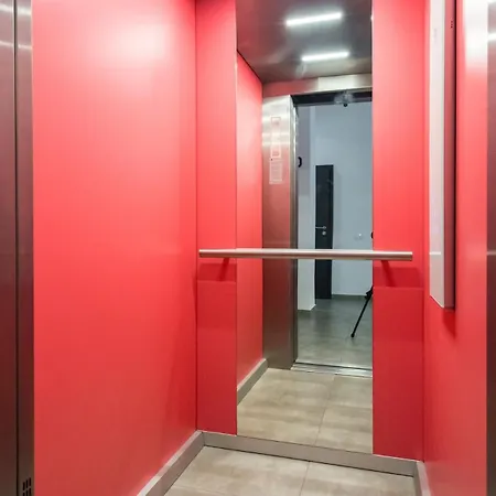 16 - Private Terrace & Parking