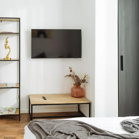 16 - Private Terrace & Parking * Boekarest