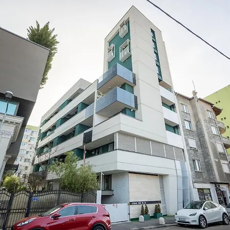 Appartement 16 - Private Terrace & Parking